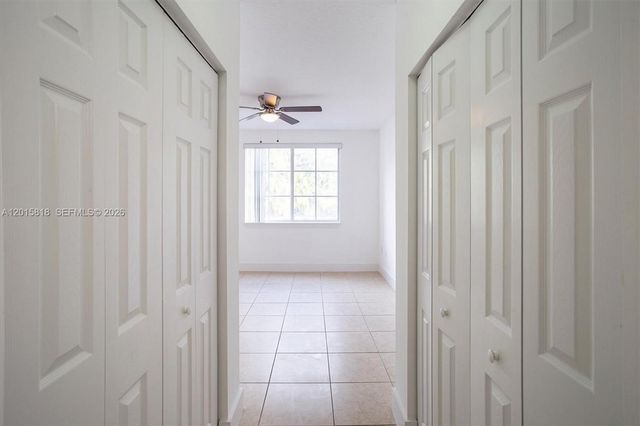 6861 SW 44th St 109, Miami, FL 33155