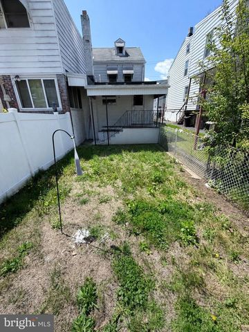 5 N MORRIS ST, Saint Clair, PA 17970