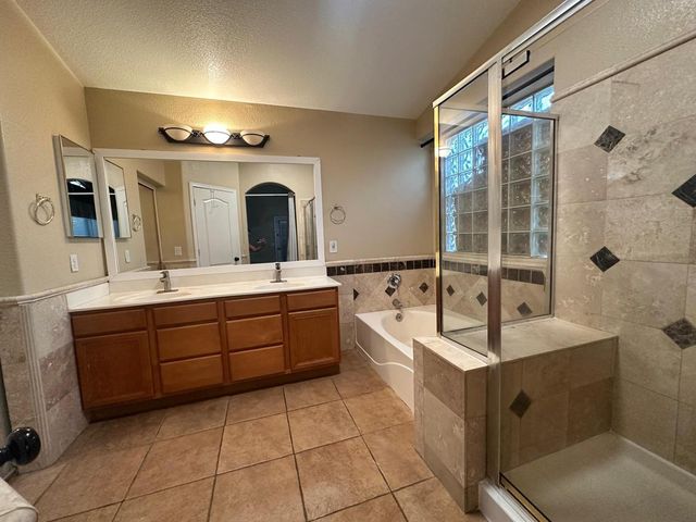 3251 W Vista Bonita Drive, Phoenix, AZ 85027