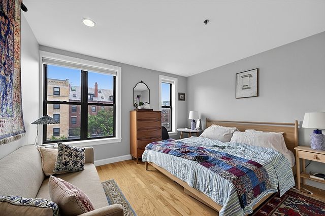 1723 Washington St 302, Boston, MA 02118