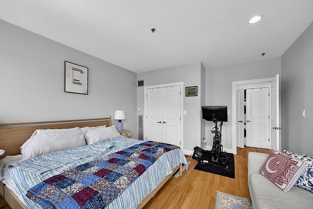 1723 Washington St 302, Boston, MA 02118