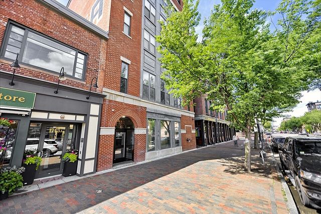 1723 Washington St 302, Boston, MA 02118