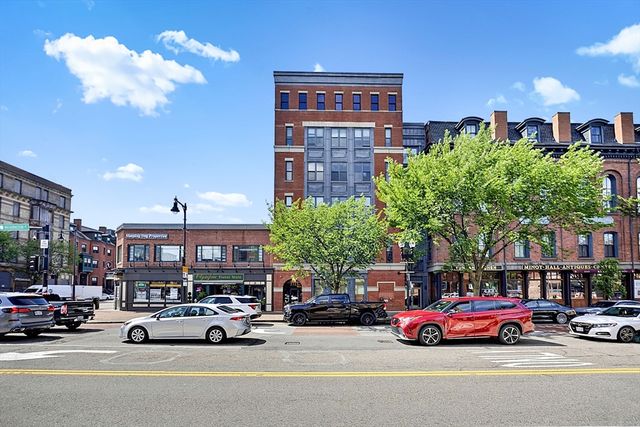 1723 Washington St 302, Boston, MA 02118