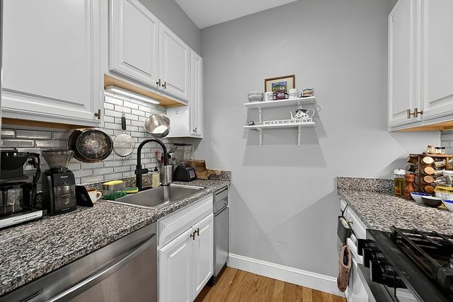 1723 Washington St 302, Boston, MA 02118