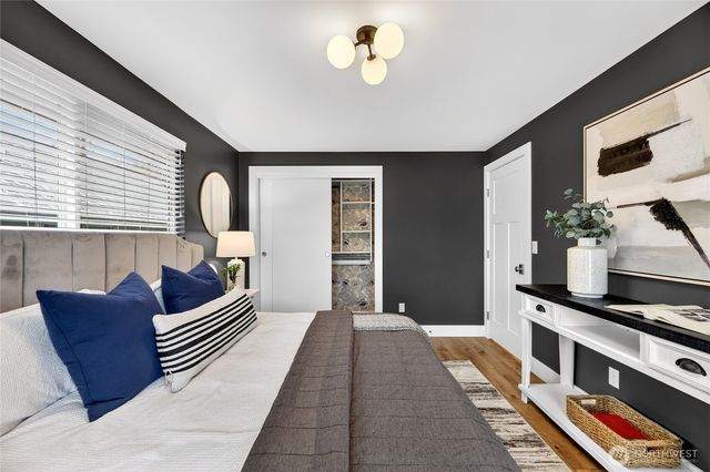 3235 38th Avenue SW, Seattle, WA 98126