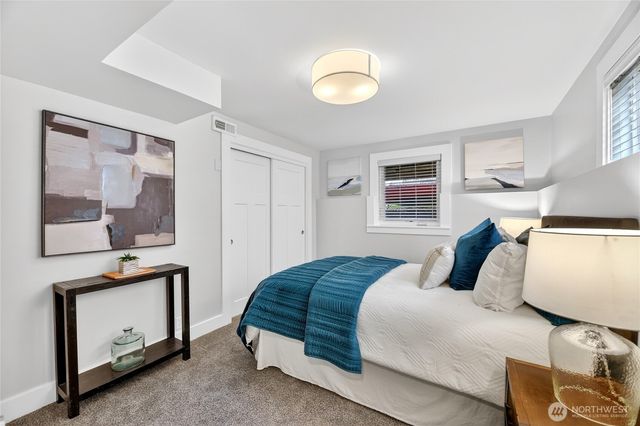 3235 38th Avenue SW, Seattle, WA 98126