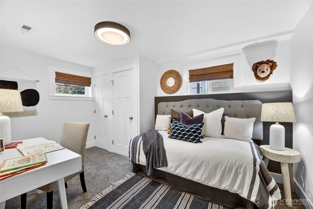 3235 38th Avenue SW, Seattle, WA 98126