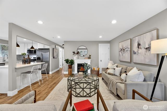 3235 38th Avenue SW, Seattle, WA 98126