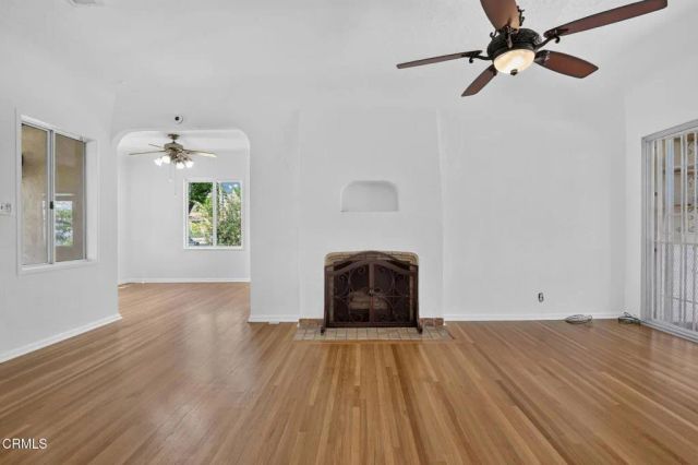 842 E Glenoaks Boulevard, Glendale, CA 91207