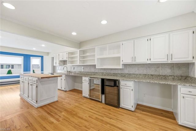 1000 Hollins College CT, Virginia Beach, VA 23455