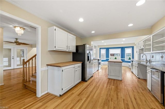 1000 Hollins College CT, Virginia Beach, VA 23455