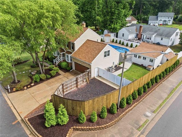 1000 Hollins College CT, Virginia Beach, VA 23455