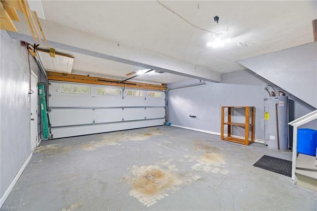 1000 Hollins College CT, Virginia Beach, VA 23455