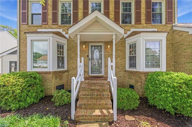 1000 Hollins College CT, Virginia Beach, VA 23455