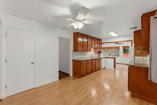 1516 Valdez Way, Pacifica, CA 94044