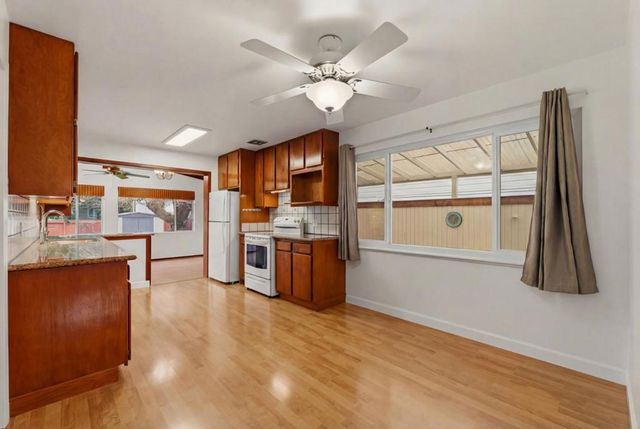 1516 Valdez Way, Pacifica, CA 94044