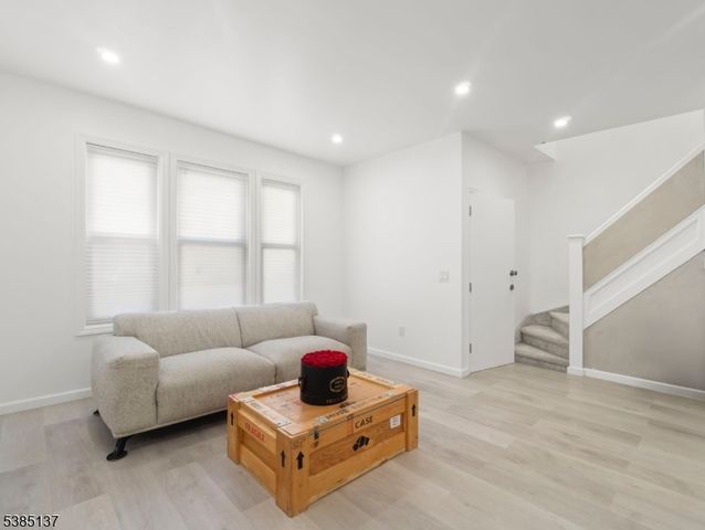 151 Stevens Ave, Jersey City, NJ 07305