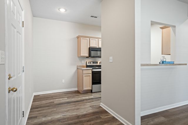 1100 KENNESAW RDG 102, Columbia, MO 65202