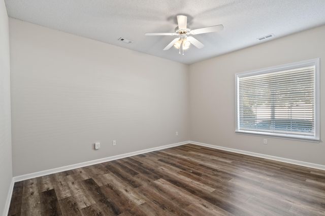 1100 KENNESAW RDG 102, Columbia, MO 65202