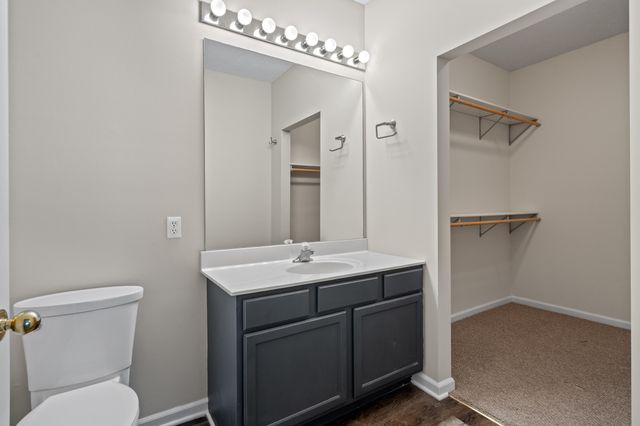 1100 KENNESAW RDG 102, Columbia, MO 65202