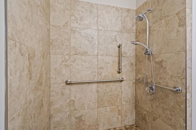 1100 KENNESAW RDG 102, Columbia, MO 65202