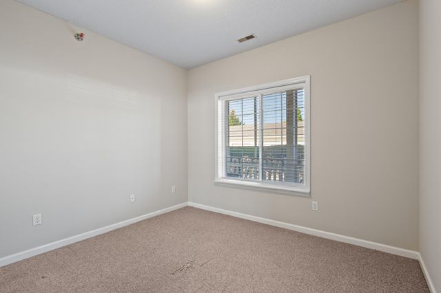 1100 KENNESAW RDG 102, Columbia, MO 65202