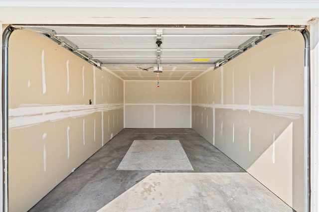 1100 KENNESAW RDG 102, Columbia, MO 65202