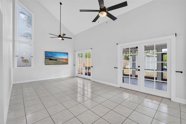 18371 Flagship Circle, Jupiter, FL 33458