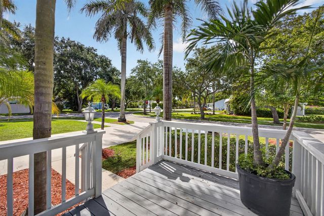 18371 Flagship Circle, Jupiter, FL 33458