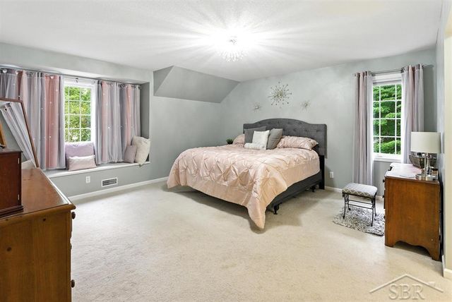 3803 Aspen Way, Midland, MI 48642