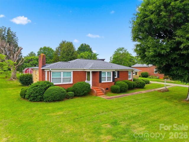 3631 Taylorsville Highway, Statesville, NC 28625