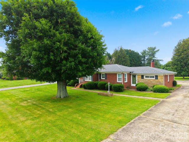 3631 Taylorsville Highway, Statesville, NC 28625