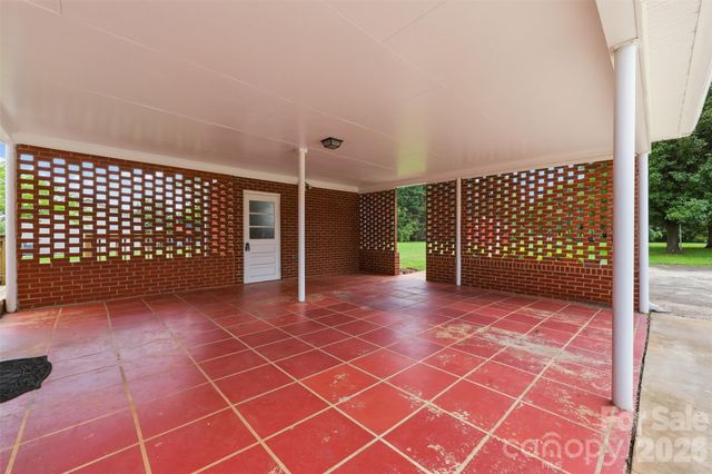 3631 Taylorsville Highway, Statesville, NC 28625