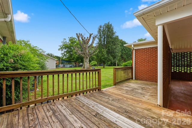 3631 Taylorsville Highway, Statesville, NC 28625