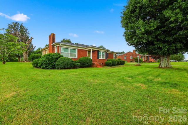 3631 Taylorsville Highway, Statesville, NC 28625