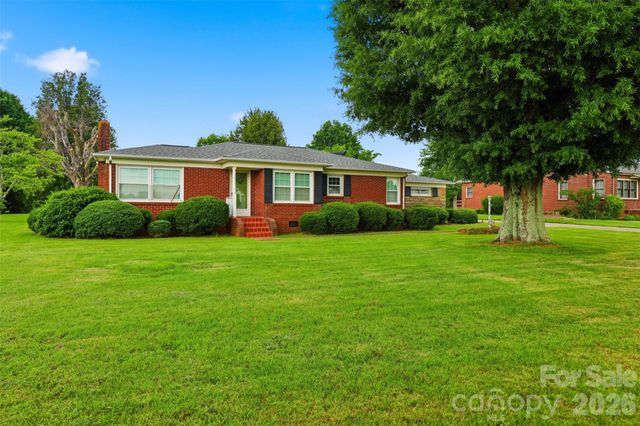 3631 Taylorsville Highway, Statesville, NC 28625