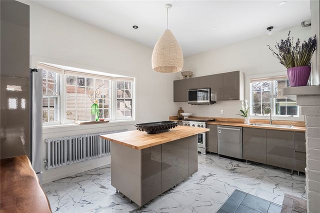 214 Bowen Street, Providence, RI 02906