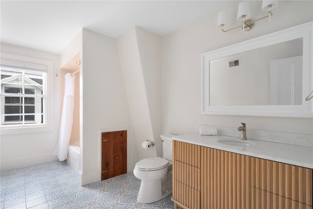 214 Bowen Street, Providence, RI 02906