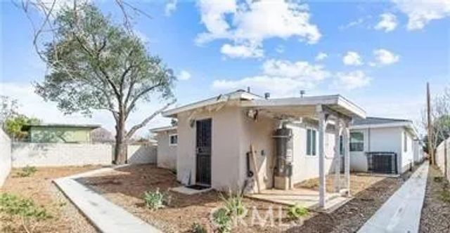 1531 W Orange Grove Avenue, Pomona, CA 91768