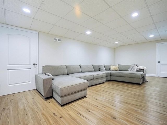 32 Veranda Ave, Swansea, MA 02777