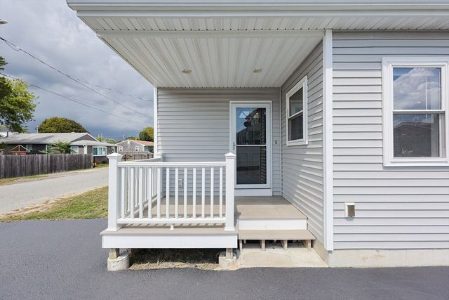 32 Veranda Ave, Swansea, MA 02777