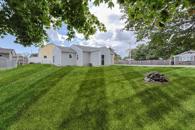32 Veranda Ave, Swansea, MA 02777