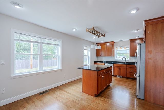 32 Veranda Ave, Swansea, MA 02777
