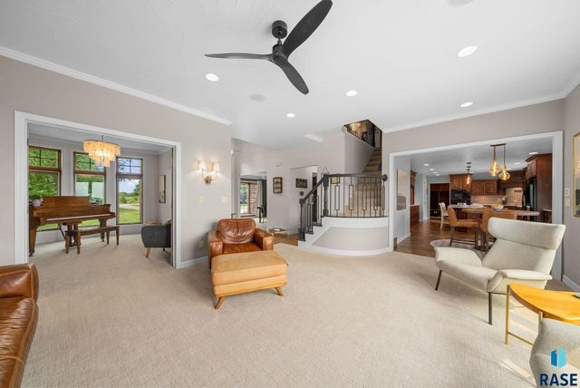 809 W 3rd St Street, Dell Rapids, SD 57022