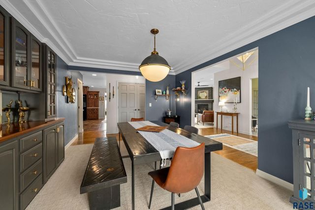 809 W 3rd St Street, Dell Rapids, SD 57022