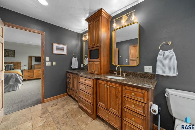 809 W 3rd St Street, Dell Rapids, SD 57022