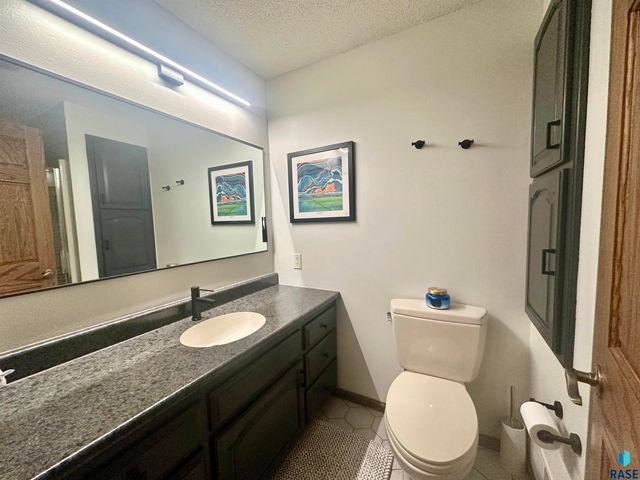 809 W 3rd St Street, Dell Rapids, SD 57022