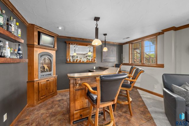 809 W 3rd St Street, Dell Rapids, SD 57022