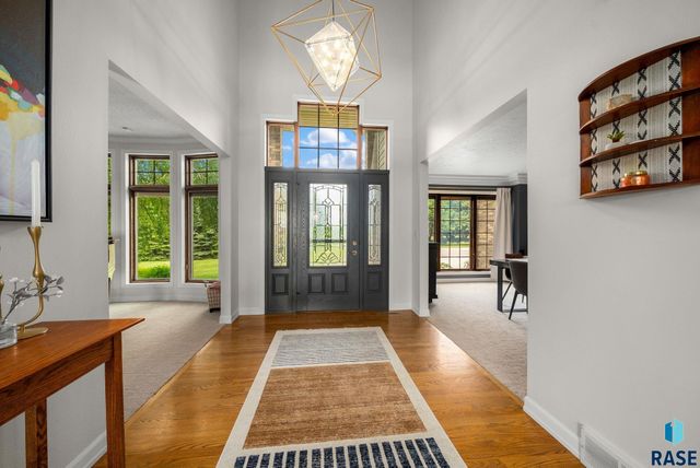 809 W 3rd St Street, Dell Rapids, SD 57022