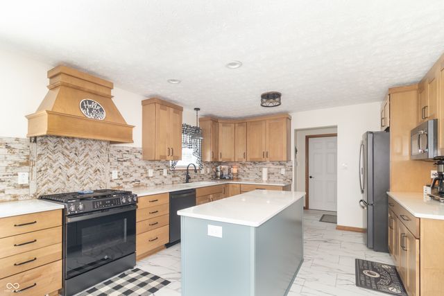 1518 Pippin Drive, Greenfield, IN 46140